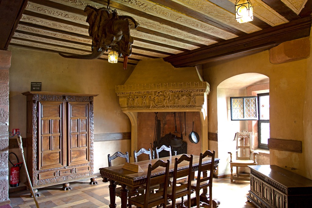 chateau koenigsbourg koenigsburg kasteel burcht hdr orschwiller elzas vogezen france frankrijk fort